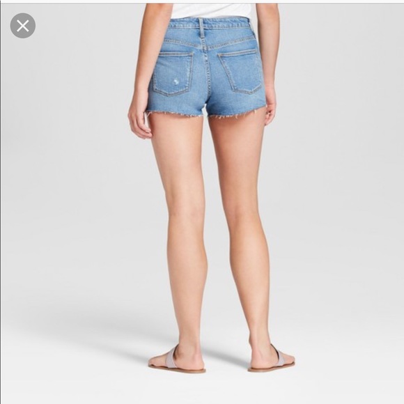 Universal Thread High Rise Denim Shorts - Picture 2 of 7
